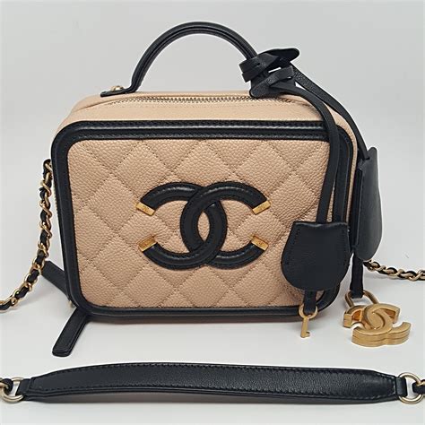 chanel vanity bag prices|chanel vanity medium price.